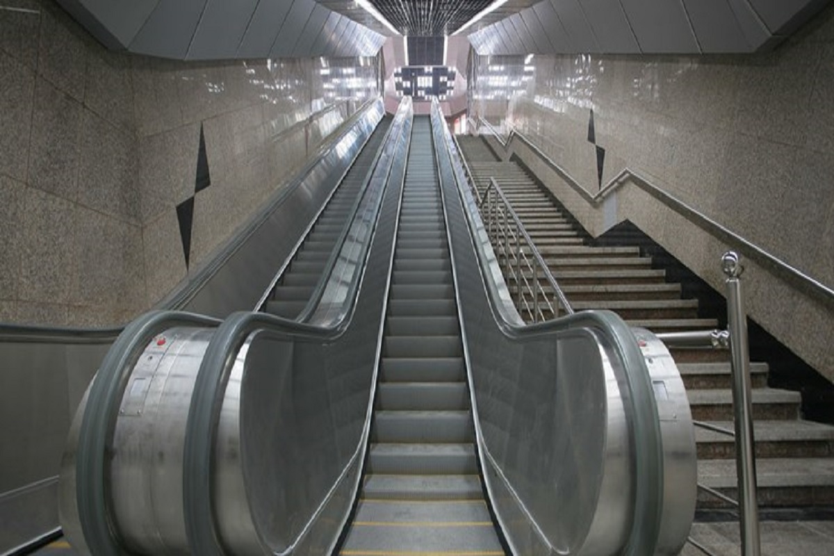 پله برقی های مترو سه سال روغنکاری نشده