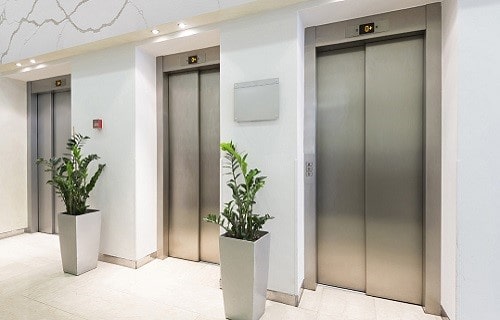 طراحی نورپردازی لابی آسانسور 