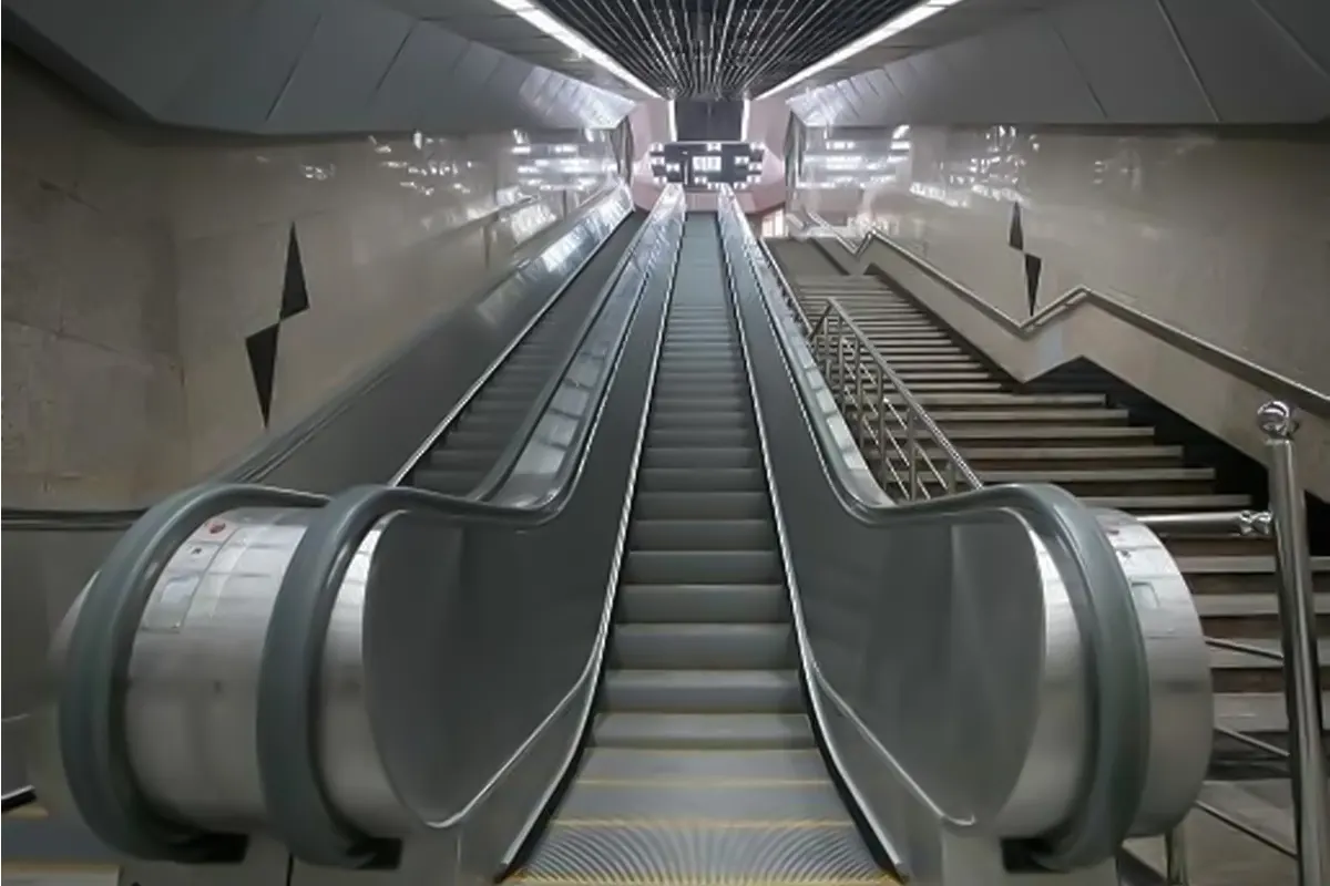شکایت از قطعی پله برقی مترو تختی تهران
