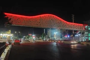 پل عابر پیاده آسانسوردار