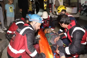 حادثه آسانسور در مشهد