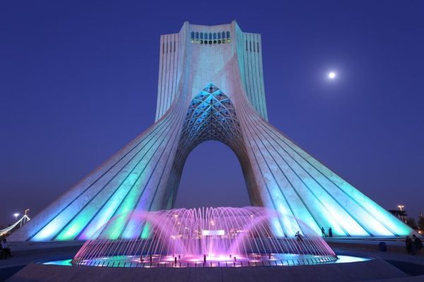 نگهداری امروز و برنامه‌های آینده آسانسور برج آزادی