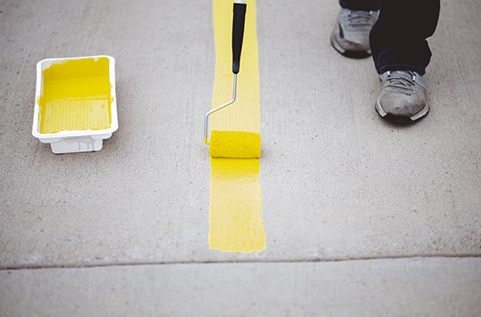 خط کشی با رنگ ترافیکی دوجزئی