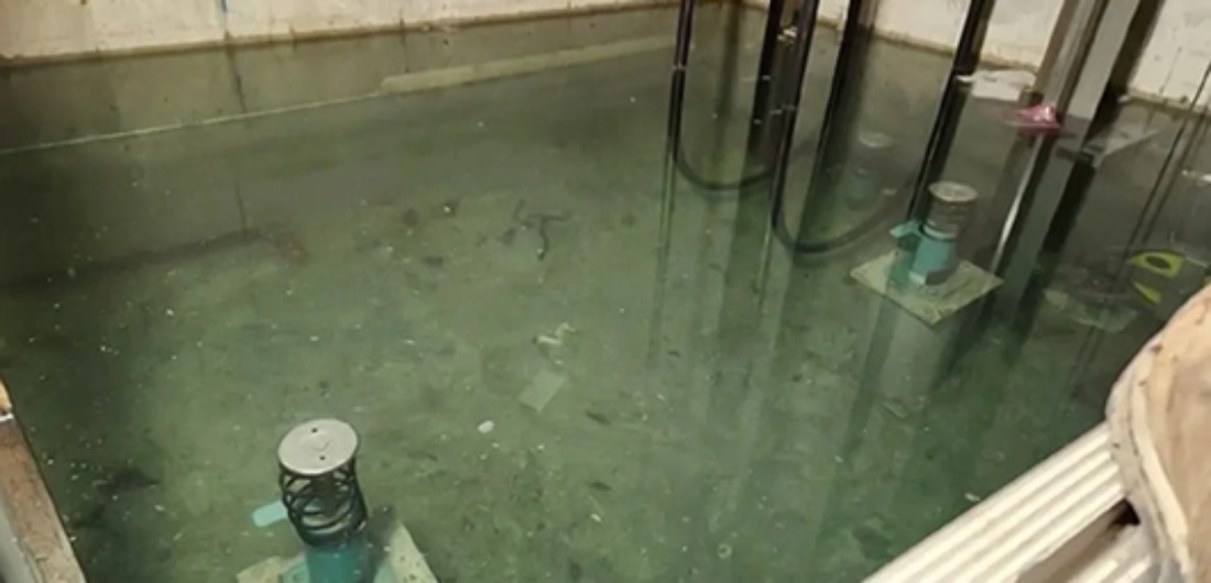 تخلیه آب چاله آسانسور